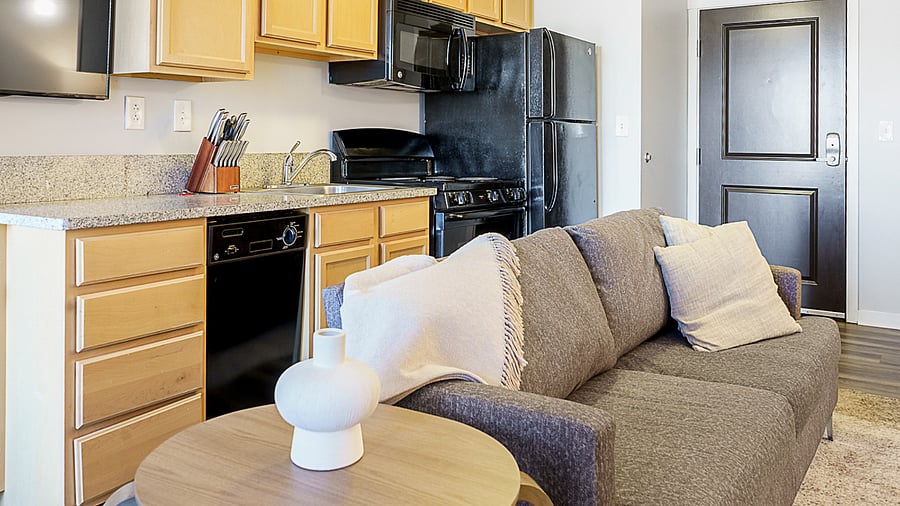 Furnished Finder property 816581_9 photo 5