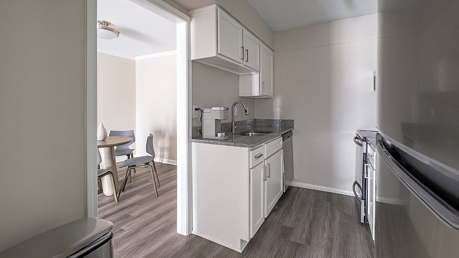 Furnished Finder property 816582_2 photo 9