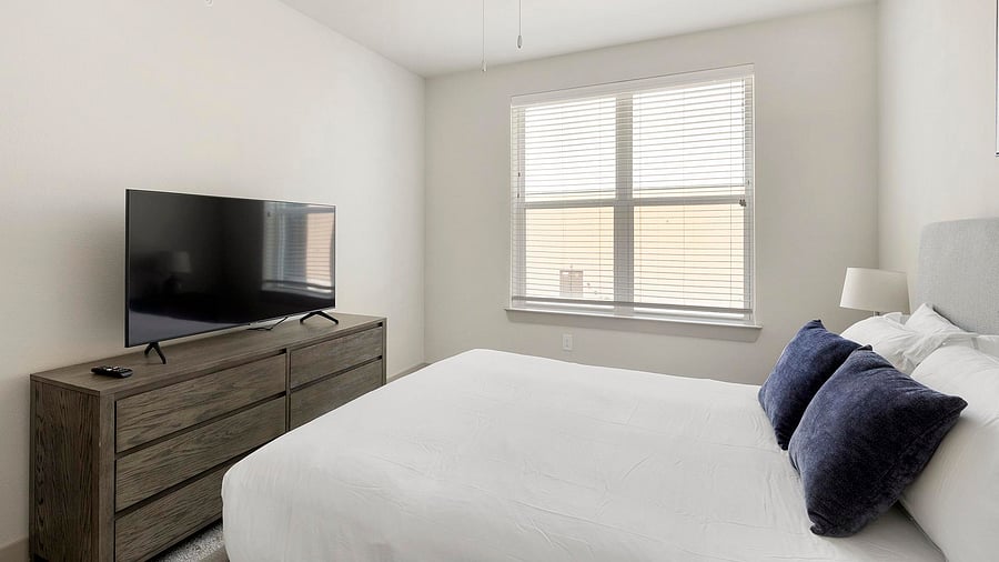 Furnished Finder property 816585_8 photo 16