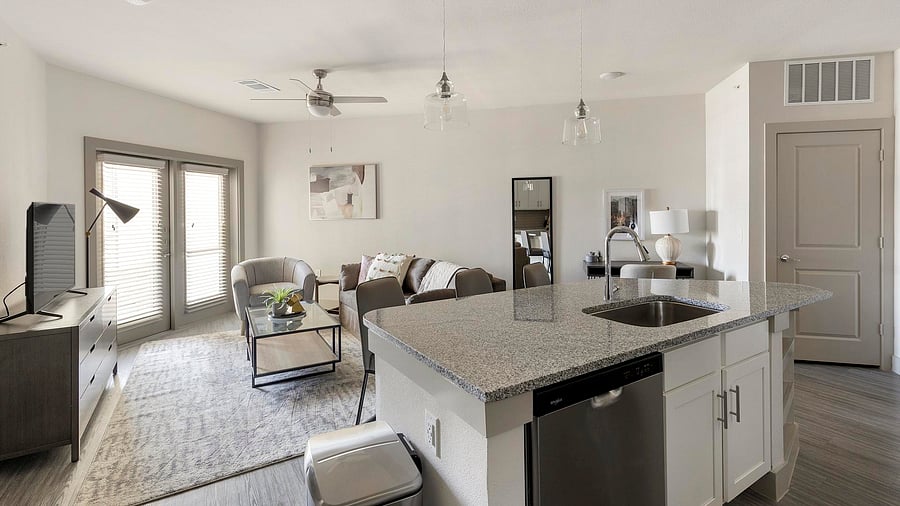 Furnished Finder property 816585_9 photo 6