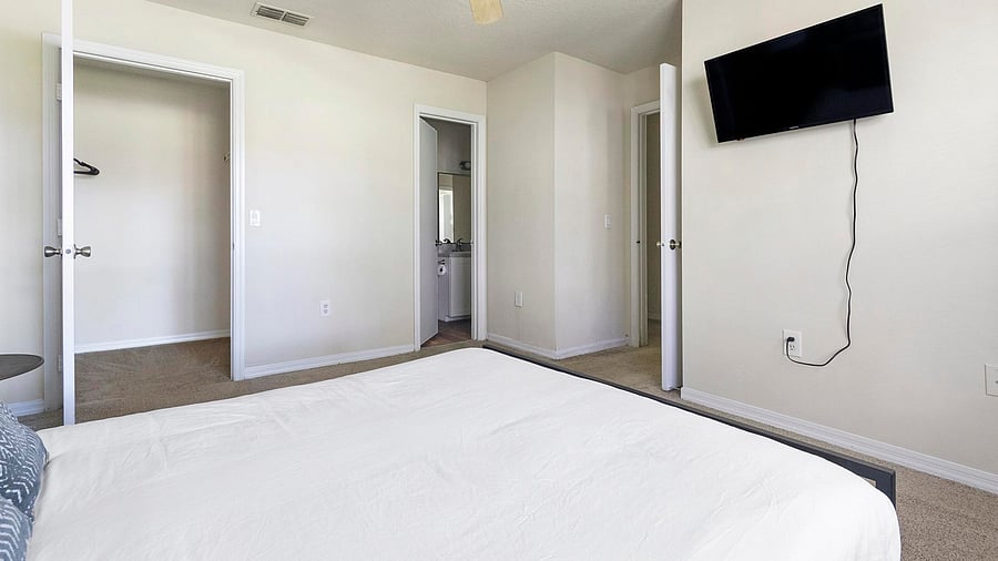 Furnished Finder property 816587_1 photo 14