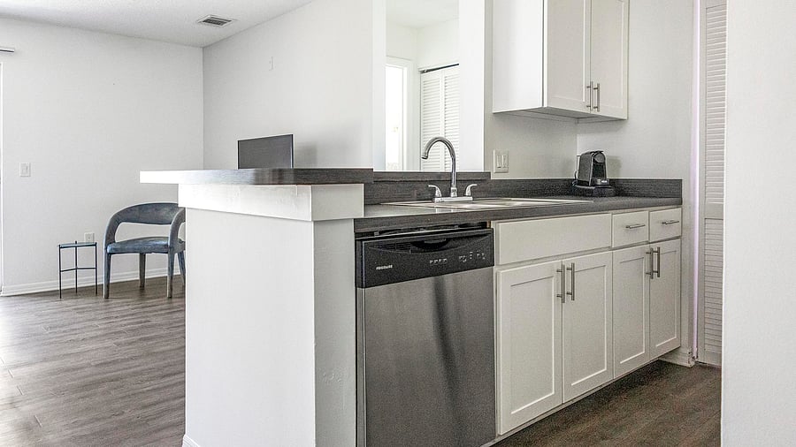 Furnished Finder property 816587_12 photo 9