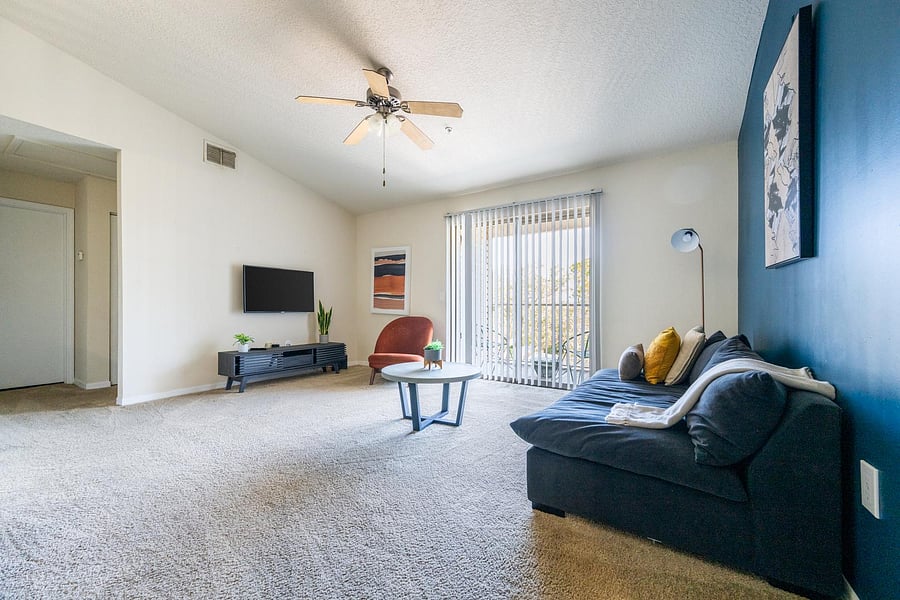 Furnished Finder property 816587_13 photo 4