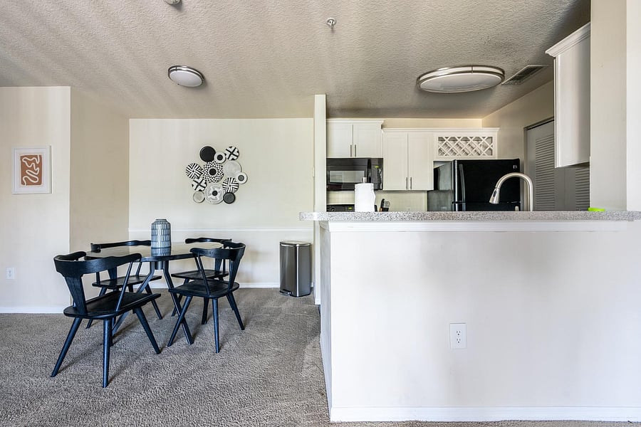 Furnished Finder property 816587_13 photo 7