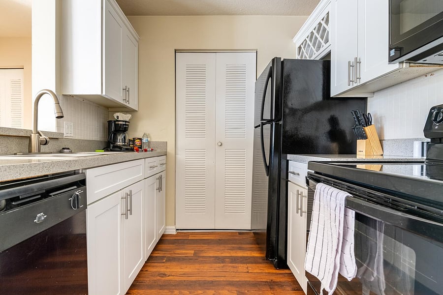 Furnished Finder property 816587_7 photo 10