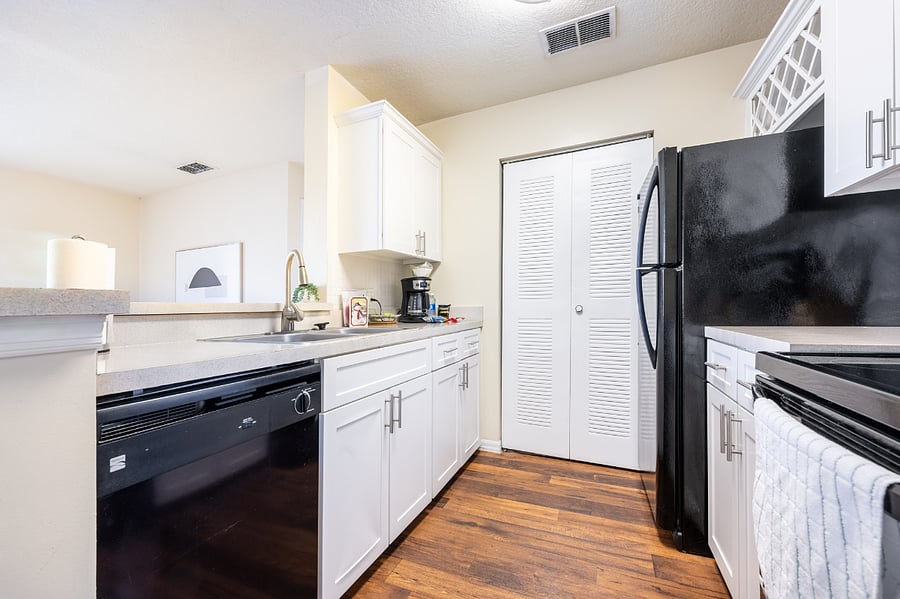 Furnished Finder property 816587_9 photo 9