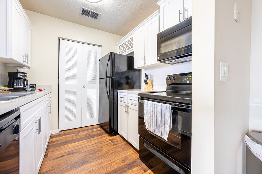 Furnished Finder property 816587_9 photo 10