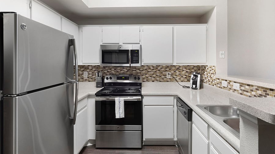 Furnished Finder property 816591_9 photo 4