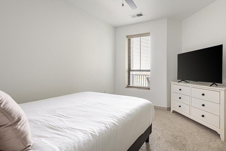 Furnished Finder property 816593_13 photo 14