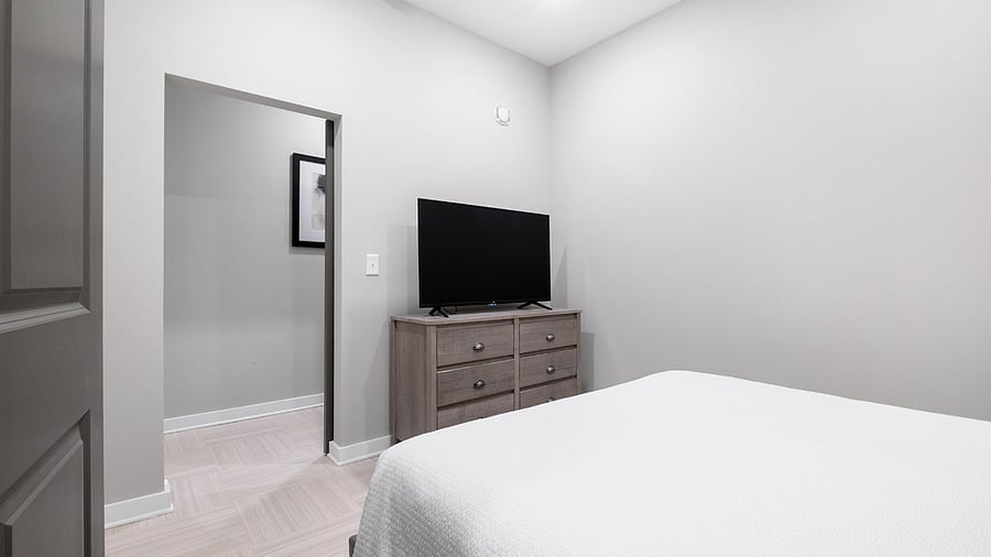 Furnished Finder property 816594_12 photo 23