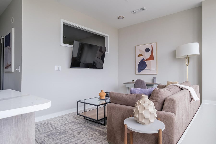 Furnished Finder property 816594_18 photo 4