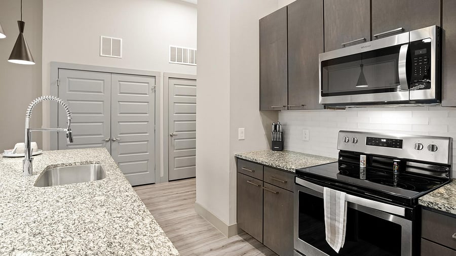 Furnished Finder property 816596_2 photo 9