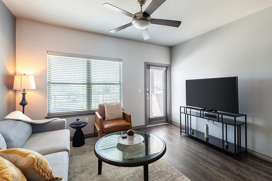 Furnished Finder property 816597_10 photo 4