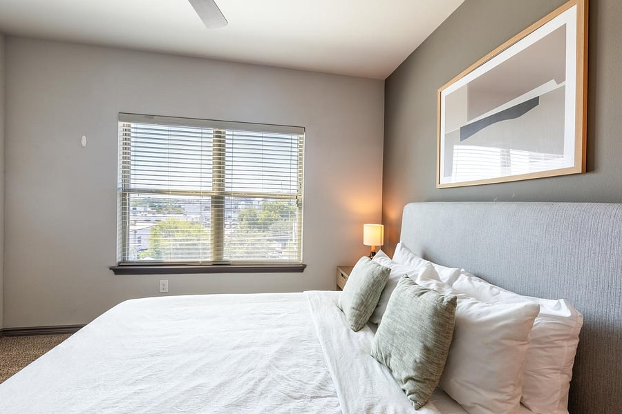 Furnished Finder property 816597_10 photo 14