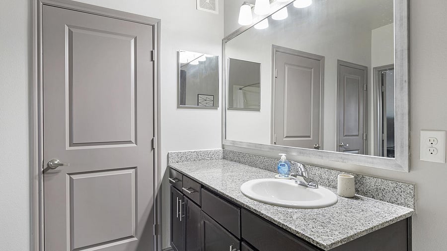 Furnished Finder property 816597_14 photo 14
