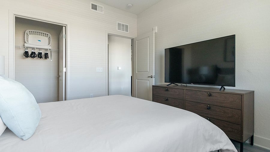 Furnished Finder property 816602_11 photo 14