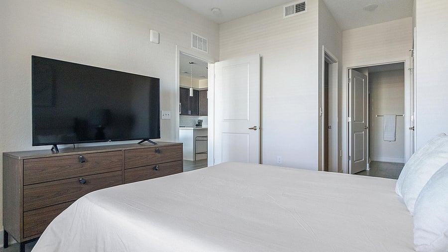Furnished Finder property 816602_11 photo 9