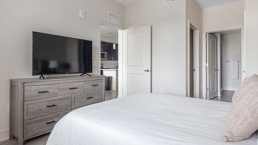 Furnished Finder property 816602_8 photo 10