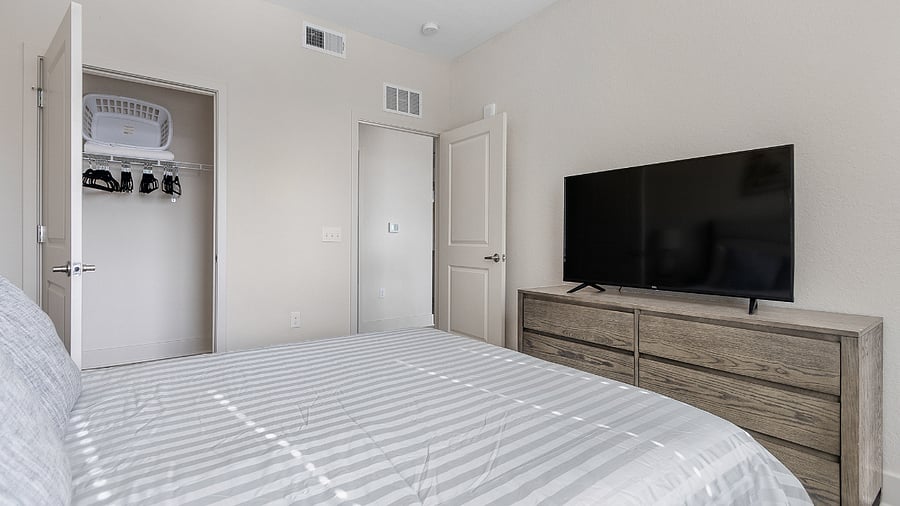 Furnished Finder property 816602_8 photo 13