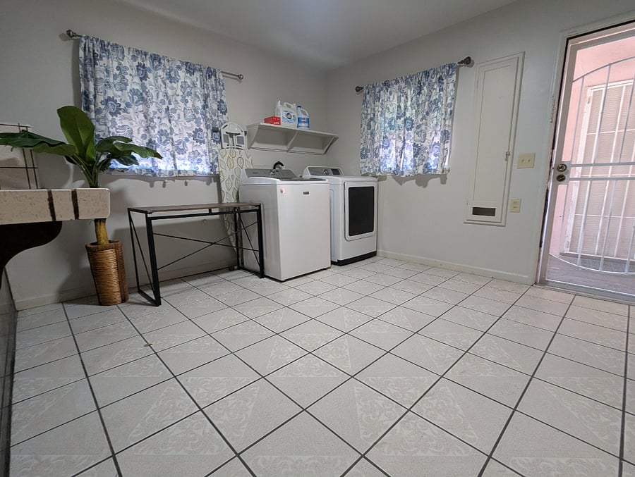 Furnished Finder property 816630_3 photo 5