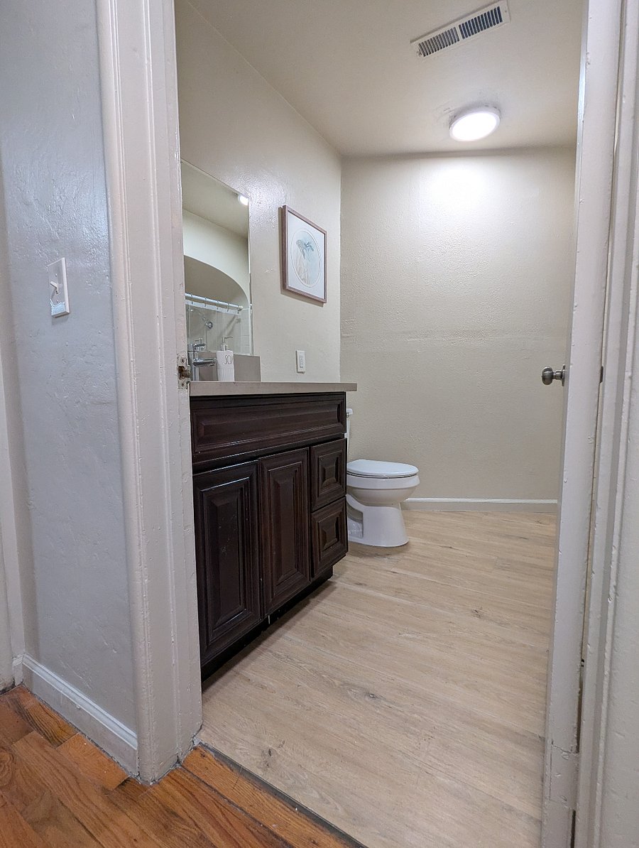 Furnished Finder property 816630_3 photo 9