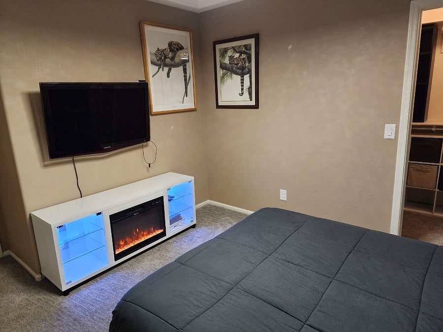 Bedroom 2, Smart TV and electric fireplace