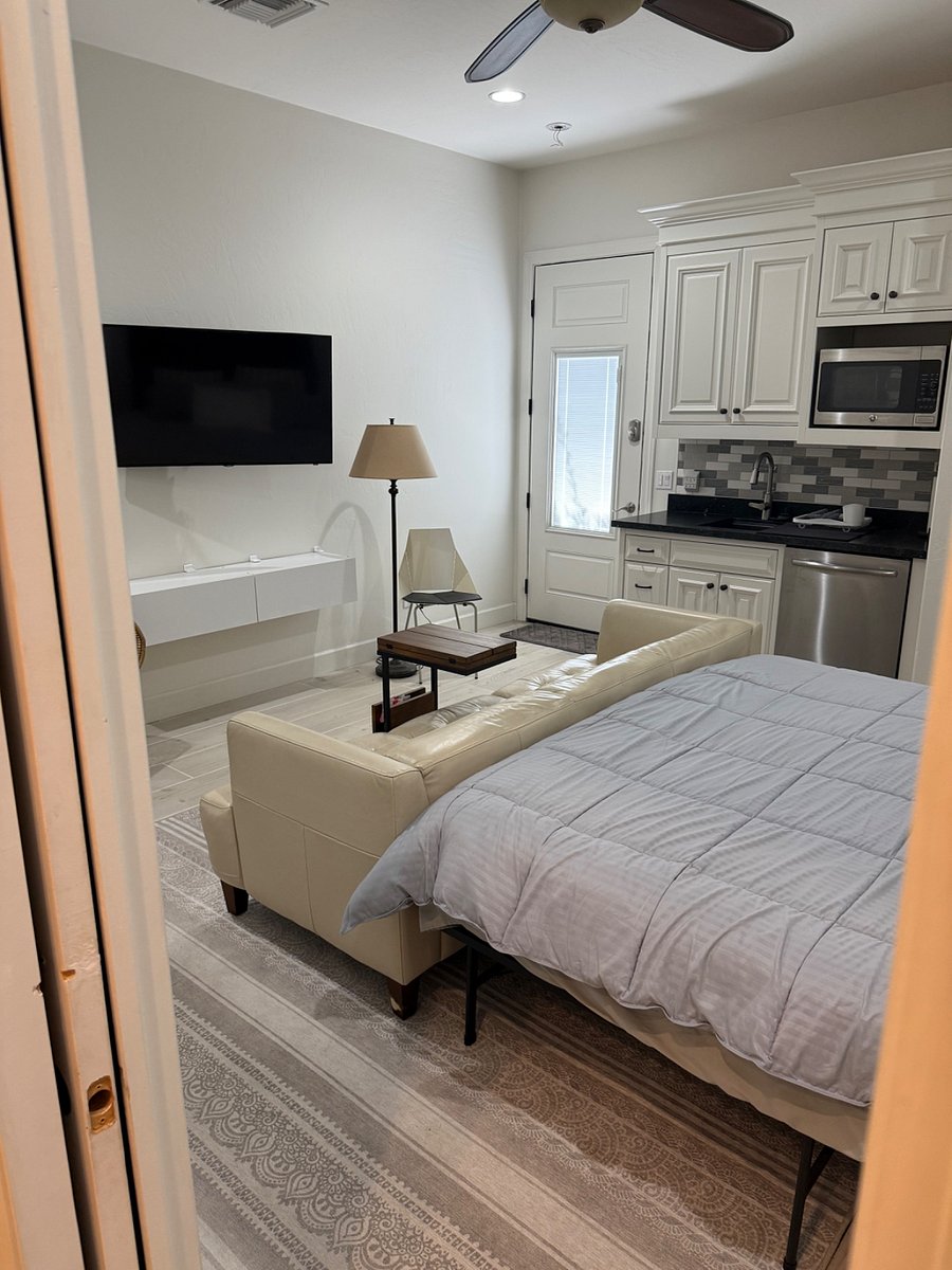 Furnished Finder property 816672_1 photo 3