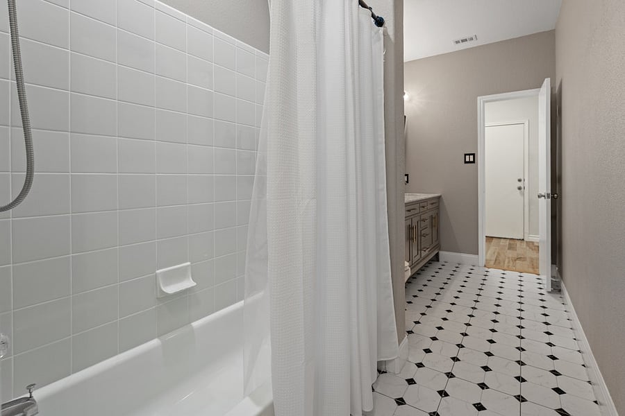 Furnished Finder property 816677_1 photo 25
