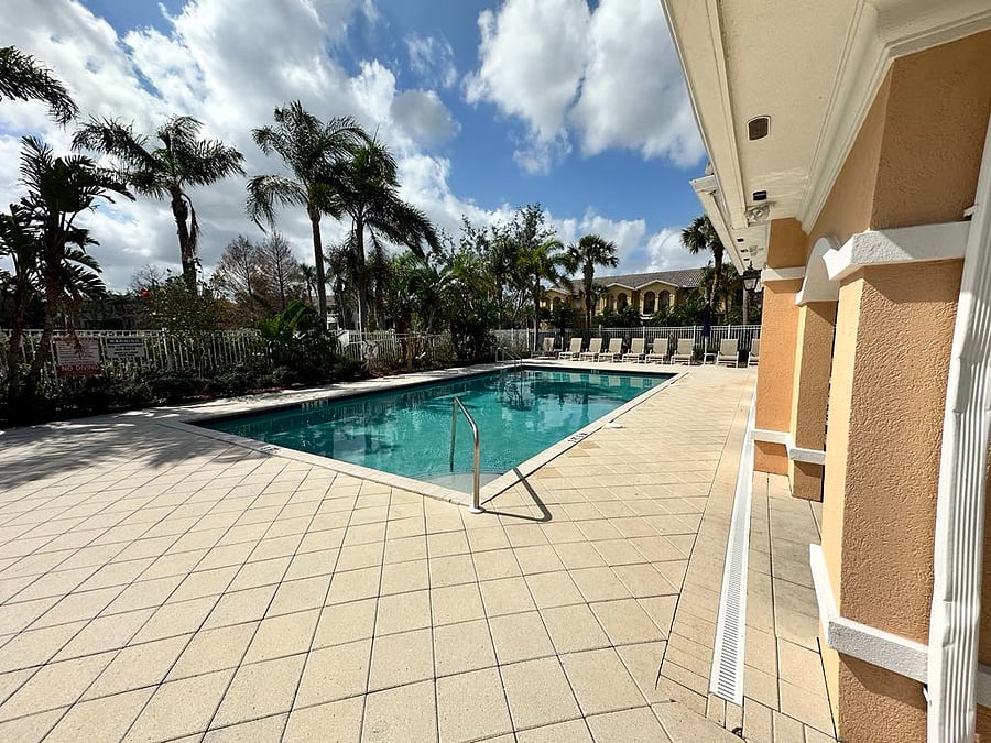 Furnished Finder property 816704_1 photo 6