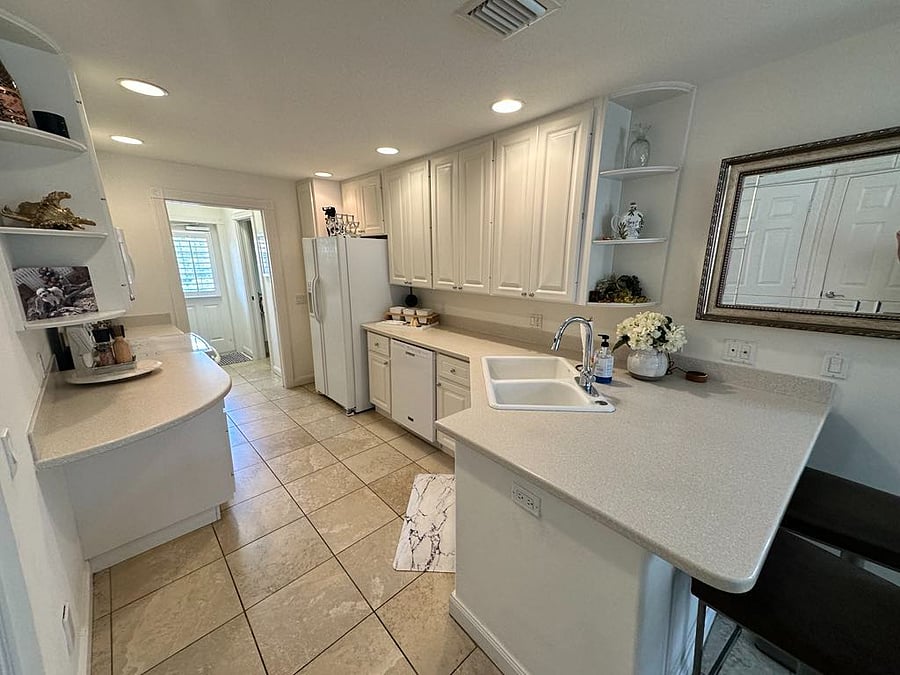 Furnished Finder property 816704_1 photo 12