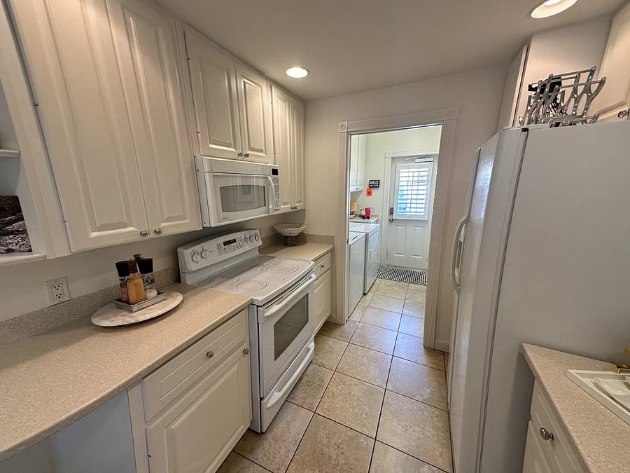 Furnished Finder property 816704_1 photo 13