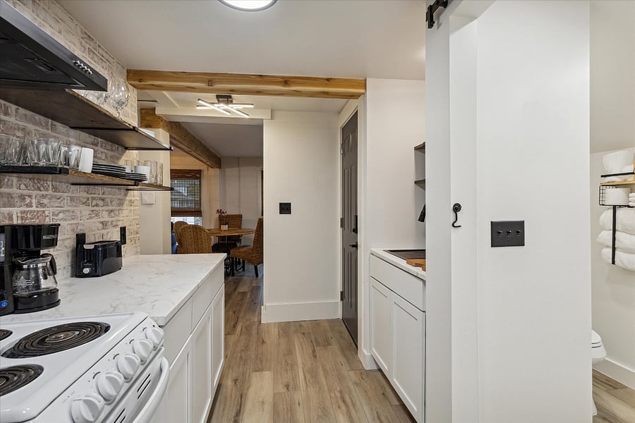 Furnished Finder property 816751_1 photo 12