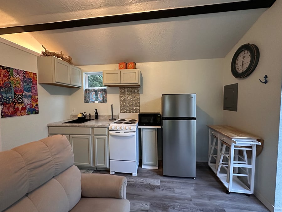Furnished Finder property 816836_1 photo 2