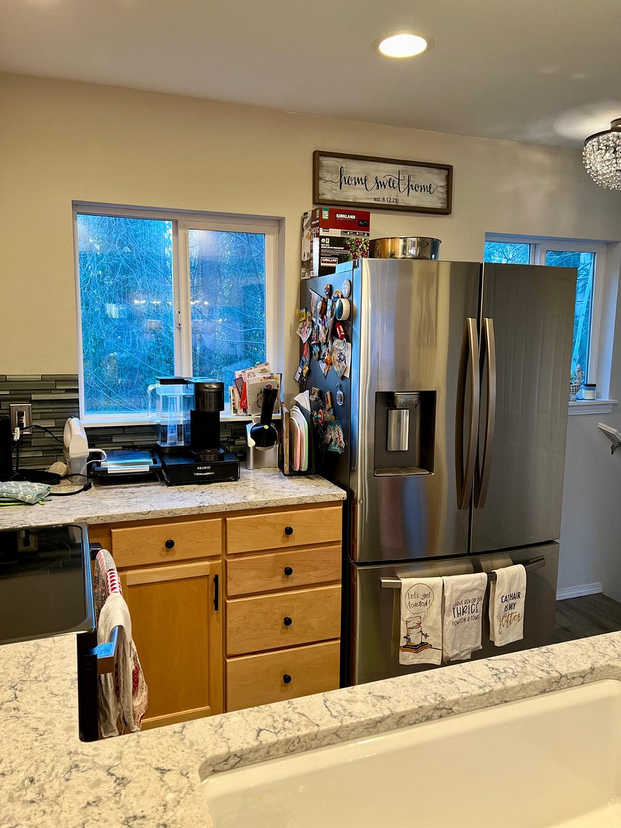 Shared kitchen on main floor