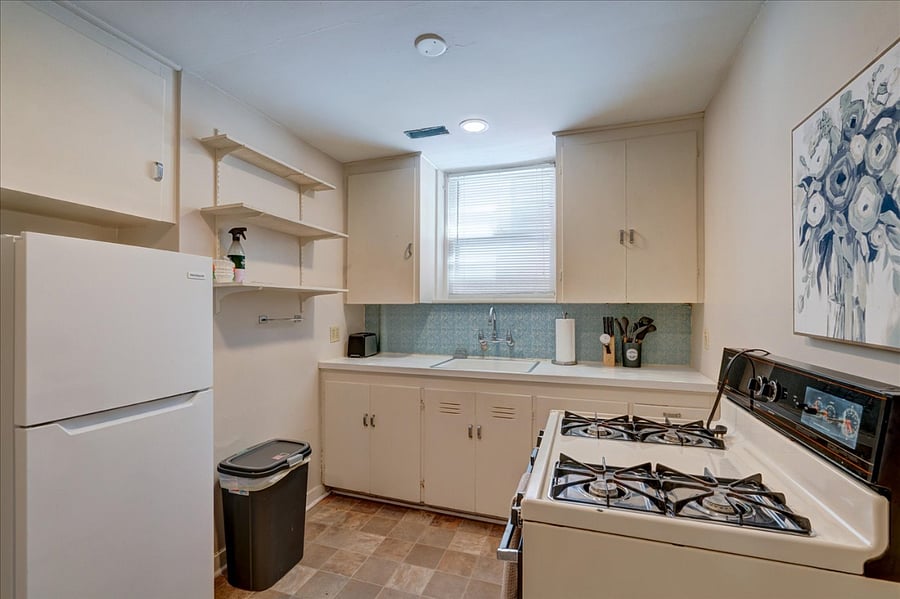 Furnished Finder property 817104_1 photo 11