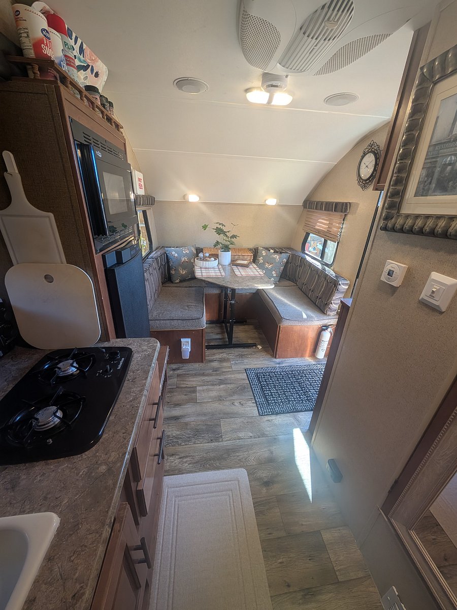 Furnished Finder property 817121_1 photo 3