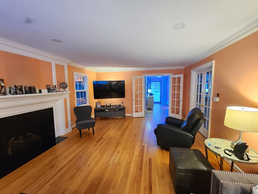 Living Room
COMMON AREA