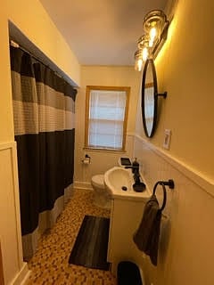 Main bathroom