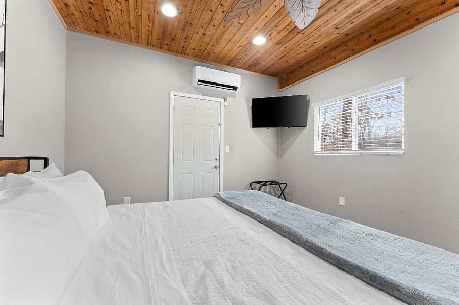 Furnished Finder property 817179_1 photo 18