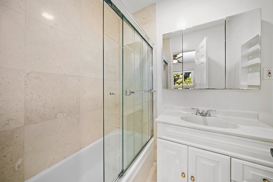 Furnished Finder property 817346_1 photo 18