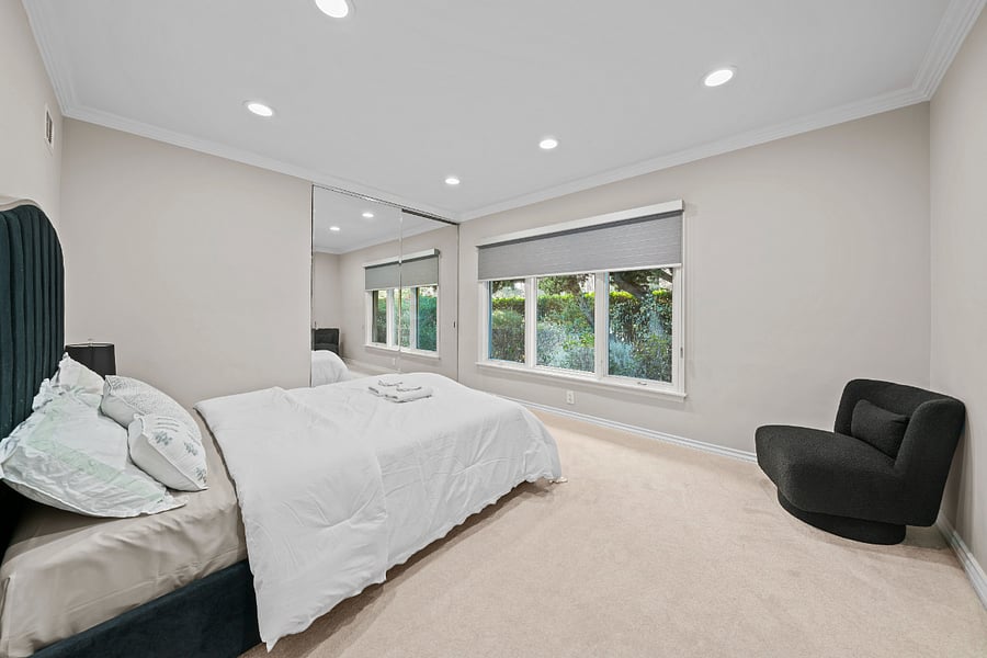 Furnished Finder property 817346_1 photo 17