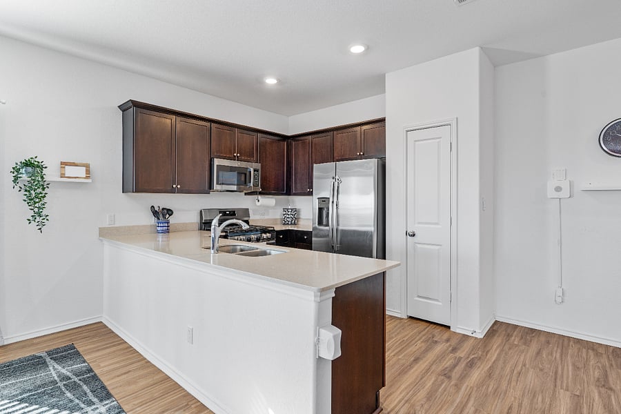Furnished Finder property 817375_1 photo 17