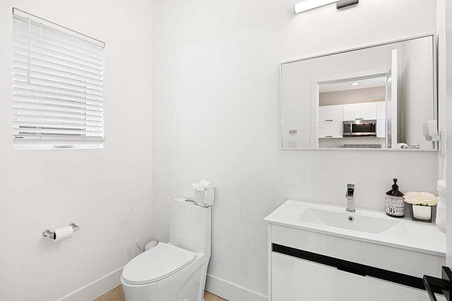 Furnished Finder property 817401_1 photo 17