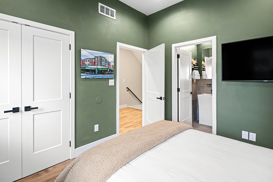 Furnished Finder property 817401_1 photo 14