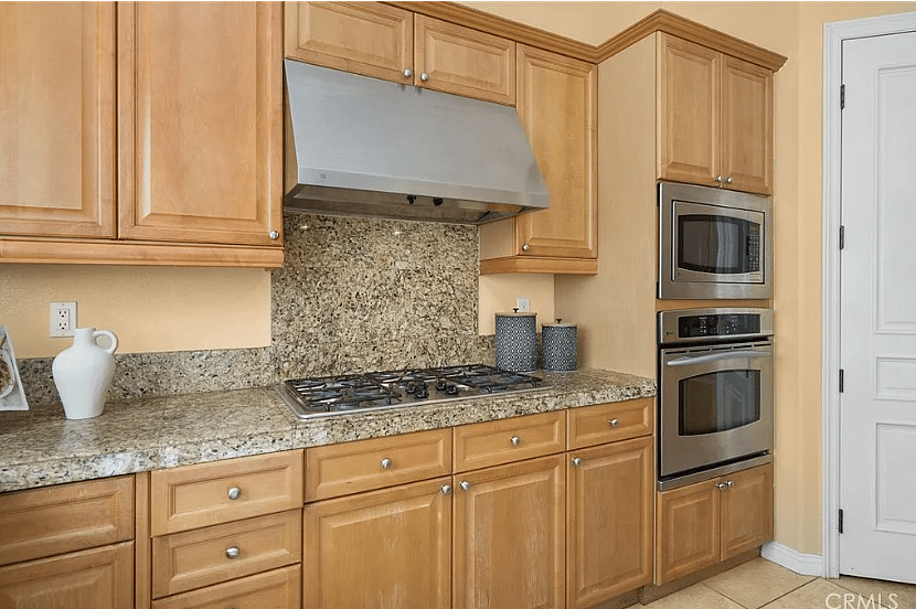 Furnished Finder property 817408_1 photo 18