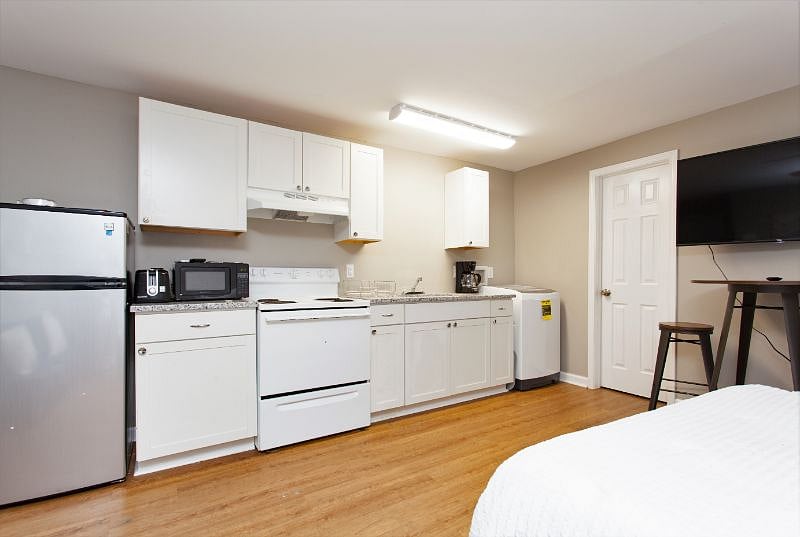 Furnished Finder property 817426_3 photo 4