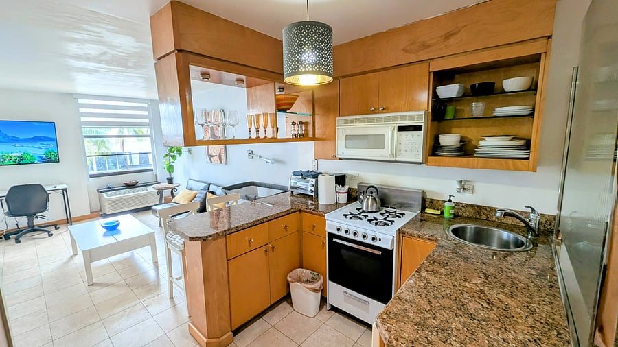 Furnished Finder property 817500_1 photo 4