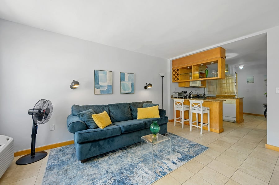 Furnished Finder property 817500_1 photo 3