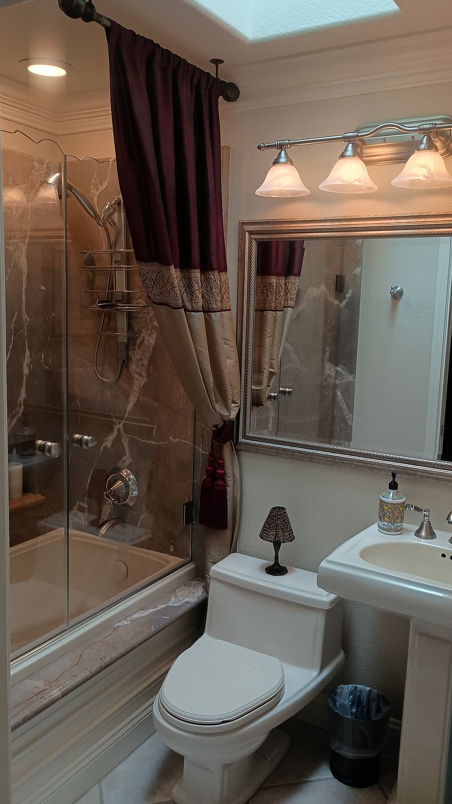 Furnished Finder property 817596_1 photo 16