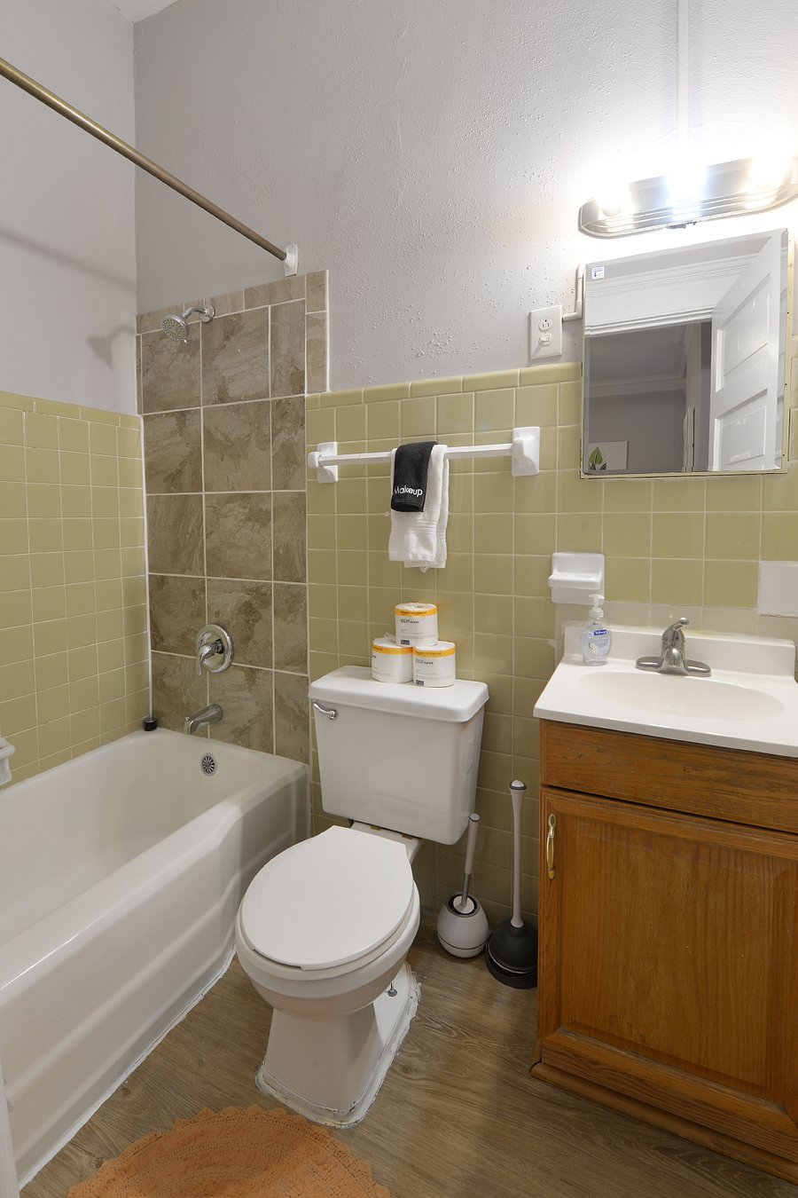 Furnished Finder property 817610_1 photo 14
